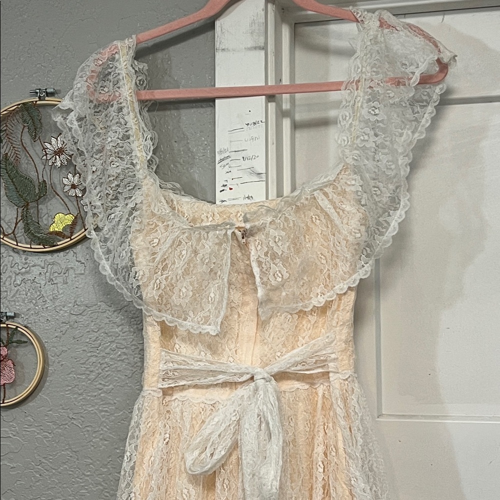 70’s VINTAGE VICTORIAN TEA LACE RUFFLE COQUETTE BOW PINK DRESS SIZE XS - Picture 7 of 17